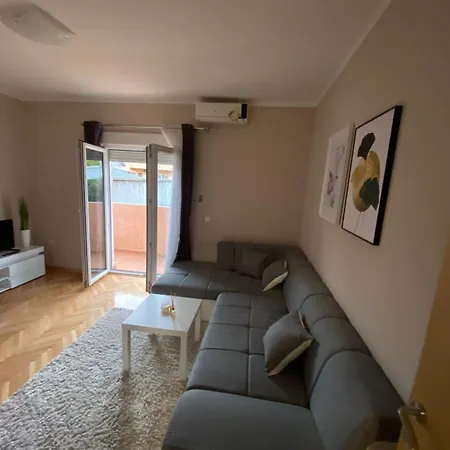 Gracia Apartment
